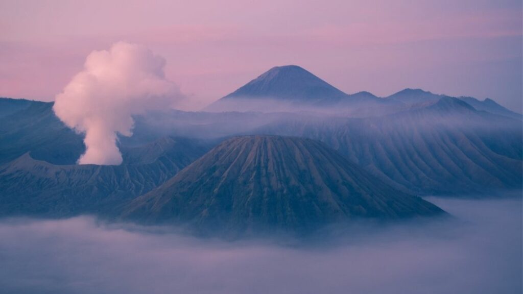 volcano eruption